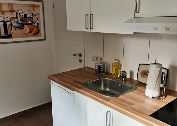 Fuer 2 Personen Wohn Und Schlafzimmer Duschbad Wi8 ギフホルン