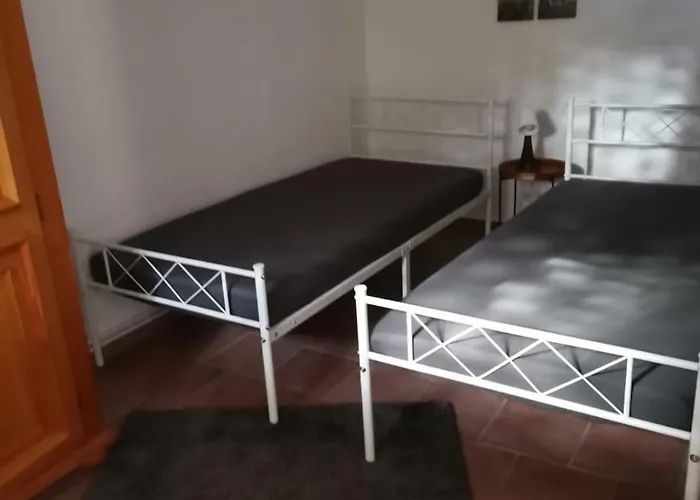 Fuer 2 Personen Wohn Und Schlafzimmer Duschbad Wi8 ギフホルン